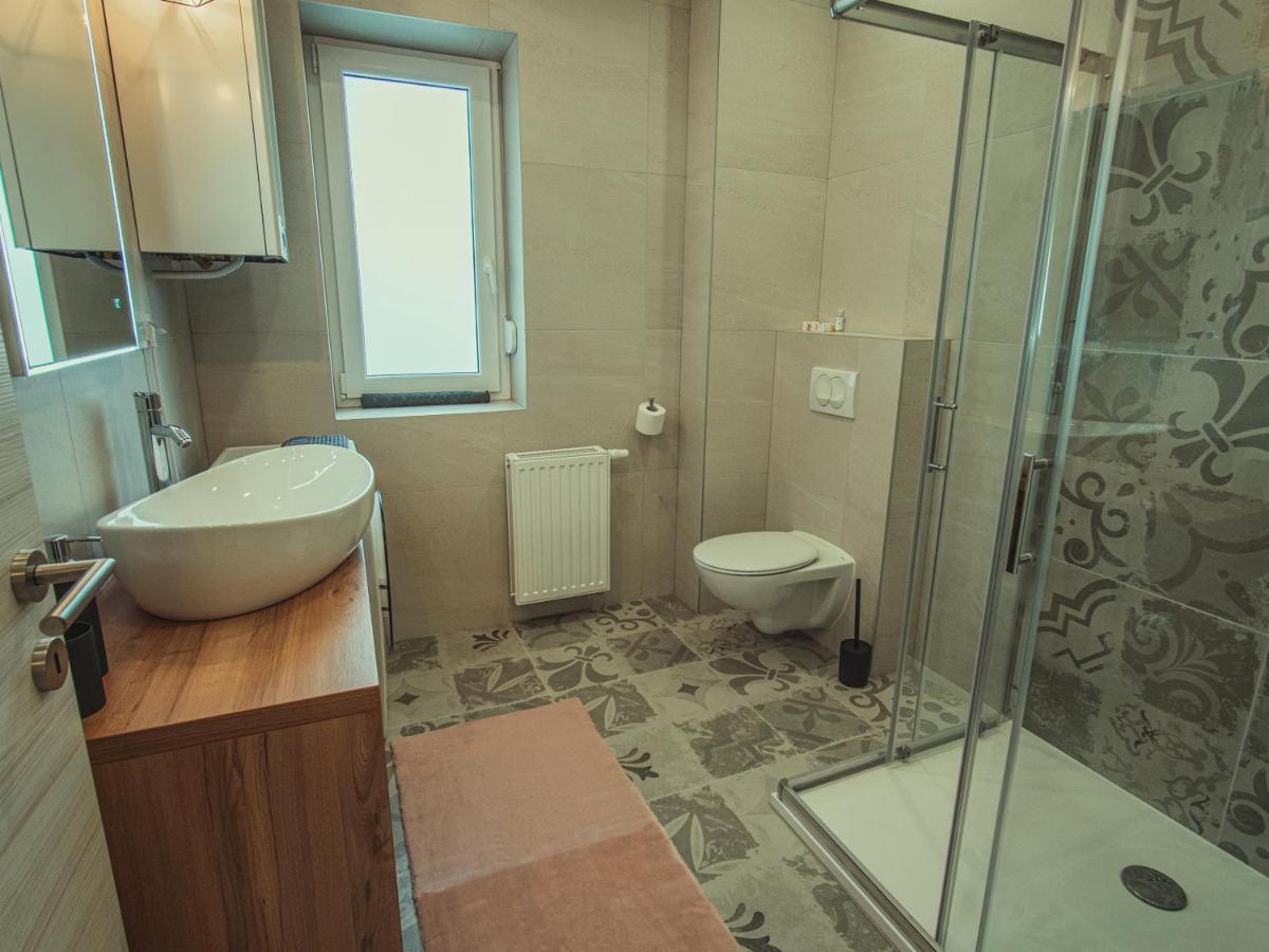 Apartmani Infinity Osijek Exterior photo
