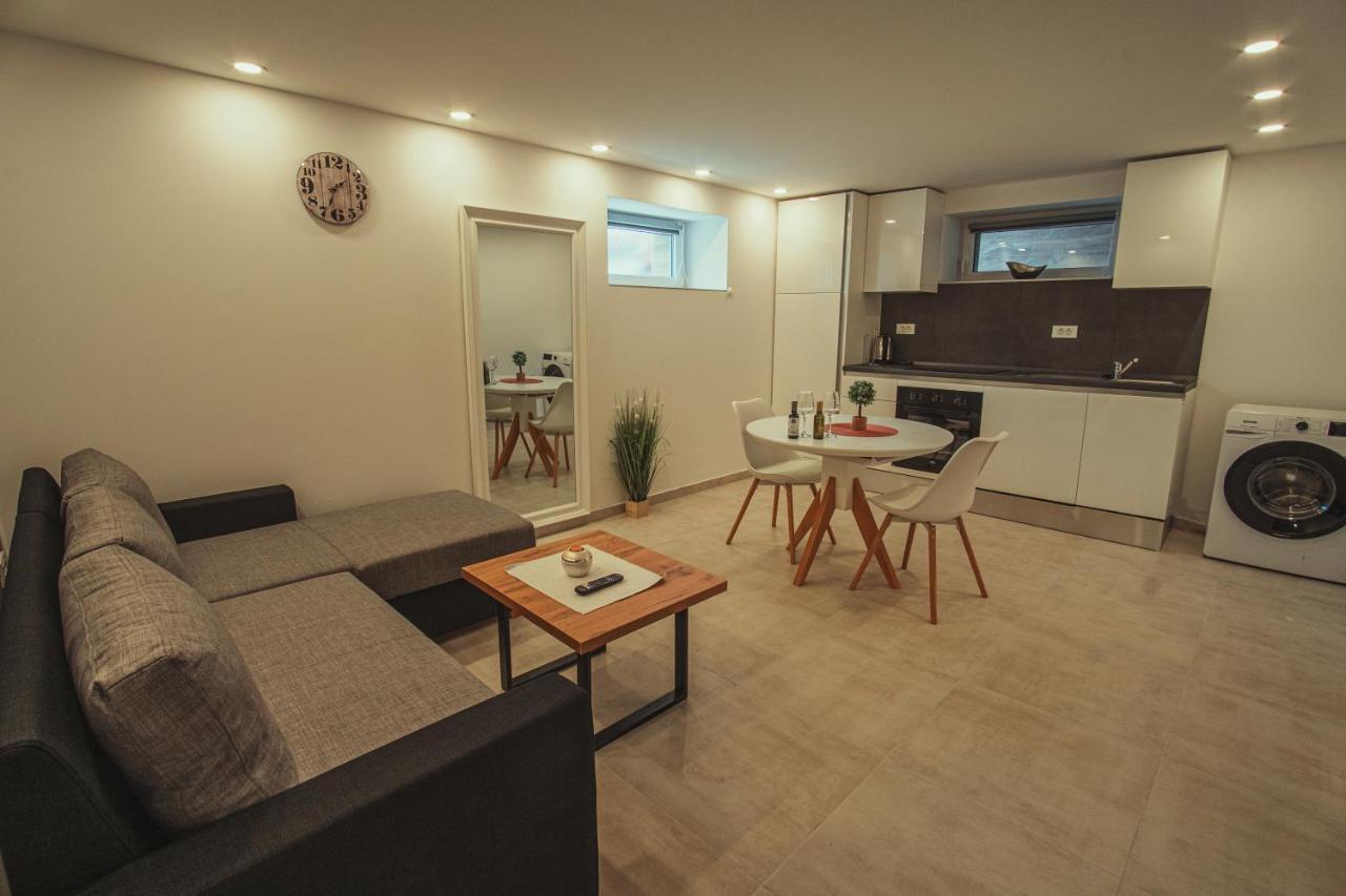 Apartmani Infinity Osijek Exterior photo