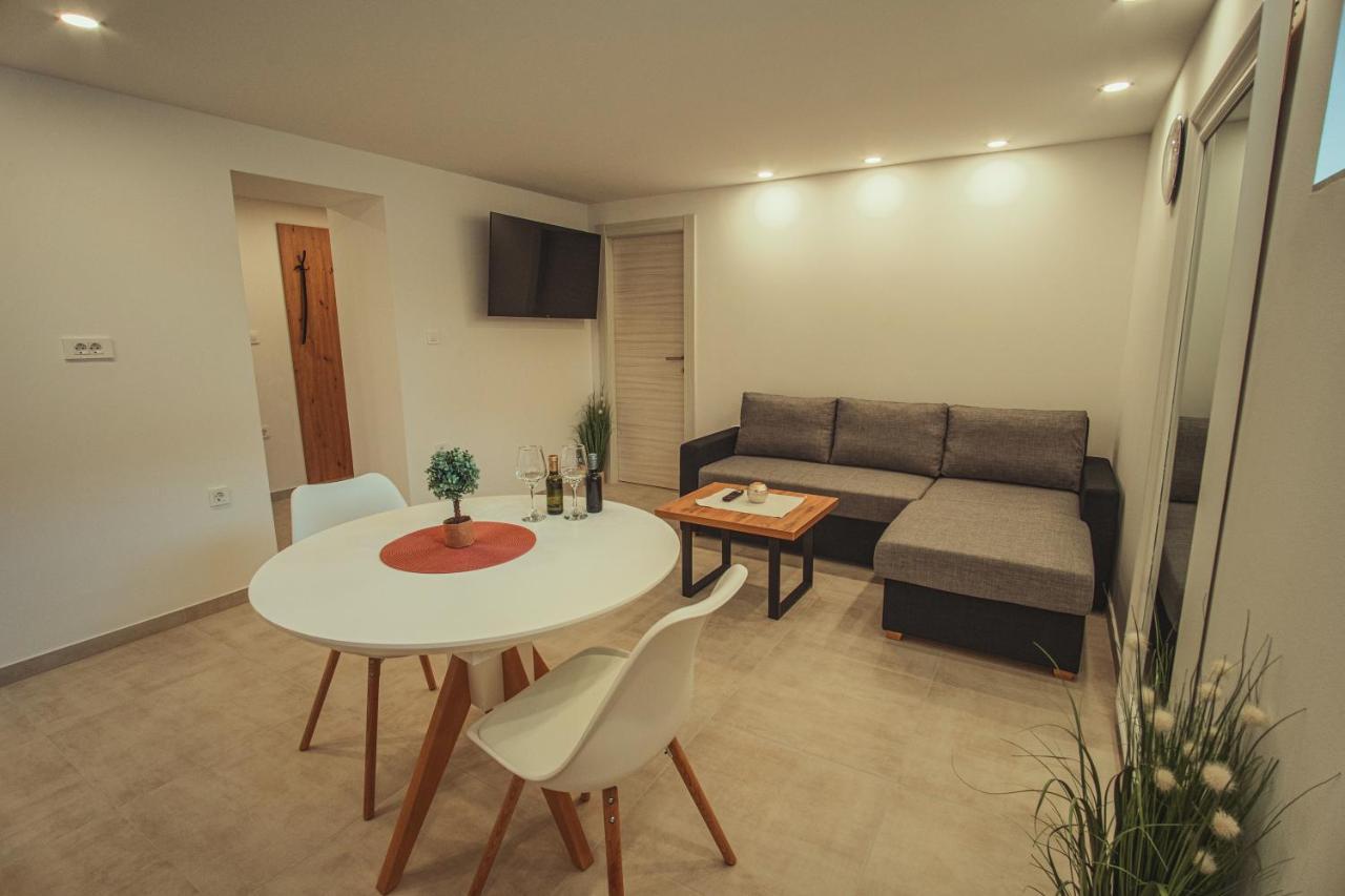 Apartmani Infinity Osijek Exterior photo